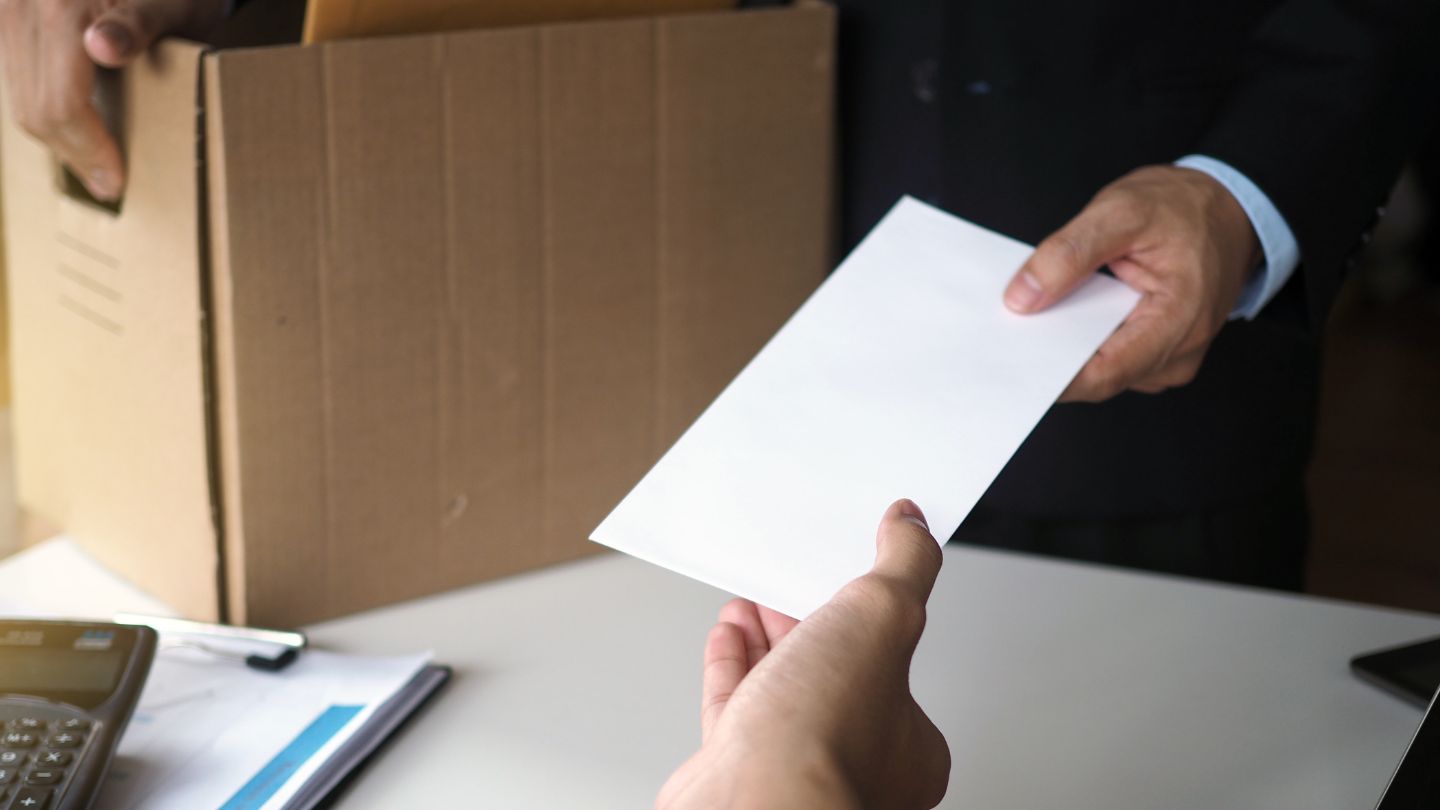 Lettre de demission sans preavis : exemple et enjeux